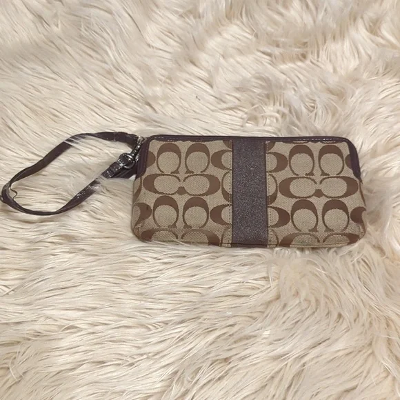 Coach khaki/mahogany double zip wallet - Picture 3 of 10